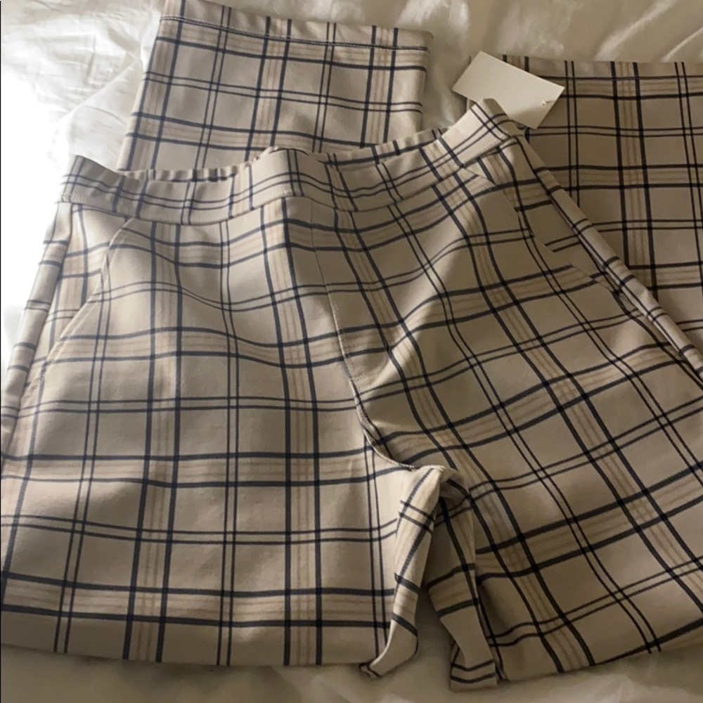 Capri pants